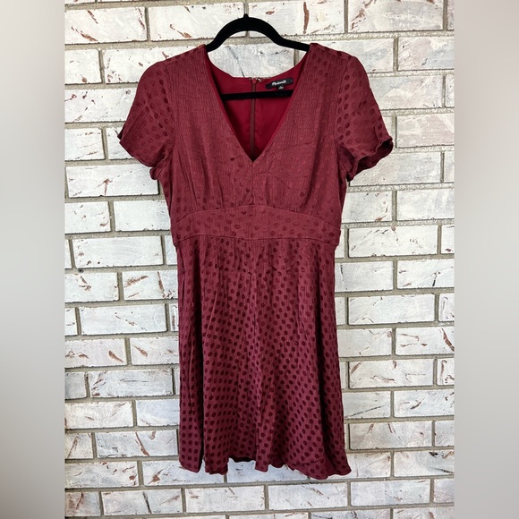 Madewell | V-Neck Fit-and-Flare Dress in Dot Jacquard - Picture 3 of 9